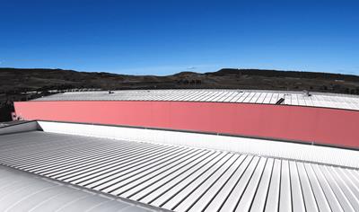 Cover image for INTEGRAL ROC 200: Self-supporting double skin metal face MINERAL WOOL insulating panel