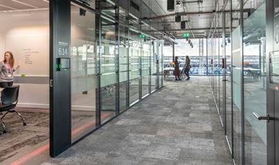 Cover image for Revolution 100 Single Glazed System