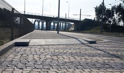 Cover image for Curbs and slabs in natural stone (granite)