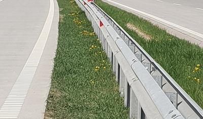 Cover image for DOUBLE SIDED GALVANIZED GUARDRAILS