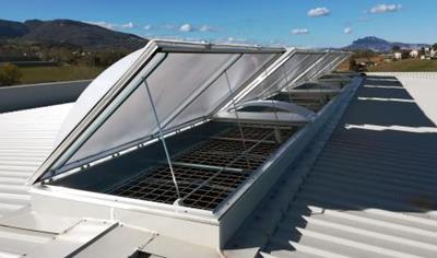 Cover image for Monolithic and continuous module  skylights 