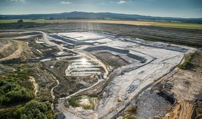 Cover image for Clay