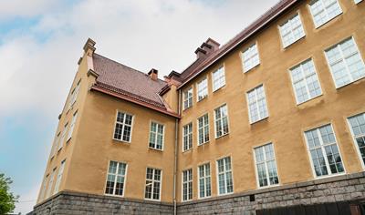 Cover image for Window - Triple-glazed insulated window and Heritage-style window with coupled glazing (2+1) 