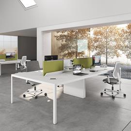 Cover image for MORE desk