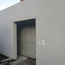 Cover image for Precast concrete massive wall