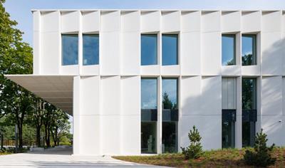 Cover image for Repetitive GRC-GFRC Panel with Steel Stud Frame