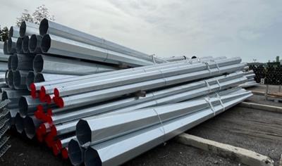 Cover image for Octagonal pole 10/E/15