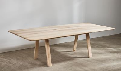 Cover image for AYA Table