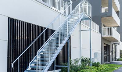 Cover image for Straight staircase