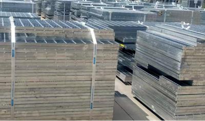 Cover image for Grating