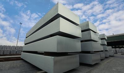 Cover image for Aluminium Slab