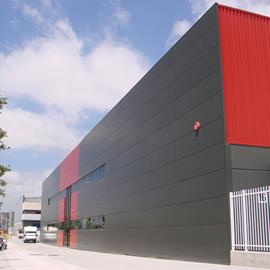Cover image for Double skin steel faced sandwich panels with PU (polyurethane) insulation core for facades.
