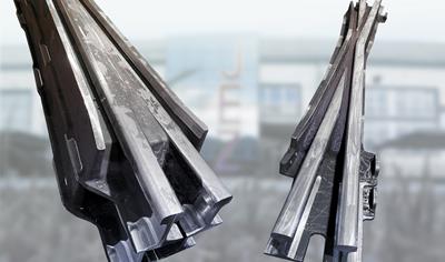 Cover image for CAST MANGANESE CROSSING