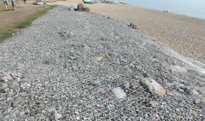 Cover image for High-tensile chain-link mesh, stainless