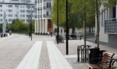 Cover image for Flammad eller krysshamrad naturstensprodukt av granit