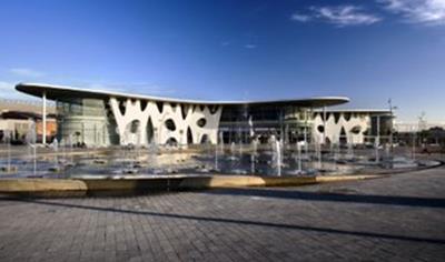 Cover image for Monolithic Glass