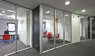 Cover image for SERIE TREBE-KUBIK. ST-001:  FRAMED DOUBLE GLASS PARTITION WALL