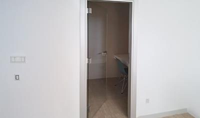 Cover image for ST - 810: TEMPERED GLASS DOOR E10