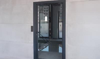Cover image for ST - 815: FRAMED SINGLE GLASS DOOR E50