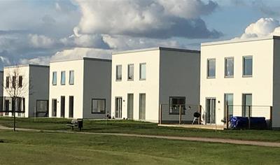 Cover image for Solid precast concrete insulated lightweight wall