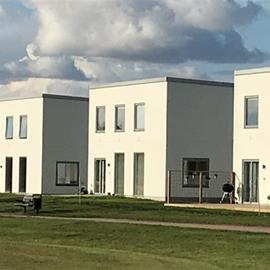 Cover image for Solid precast concrete insulated lightweight wall