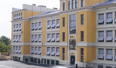 Cover image for Markisolette - awning blind