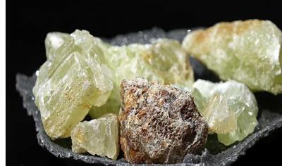 Cover image for Fused Magnesite (FM)