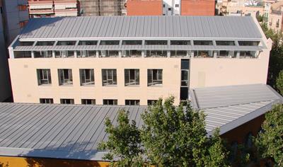 Cover image for Double skin steel faced sandwich panels with PIR (polyisocyanurate) insulation core.