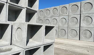Cover image for Reinforced concrete element for underground constructions