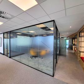 Cover image for Apton Quartz Frameless Glazed Partitioning System